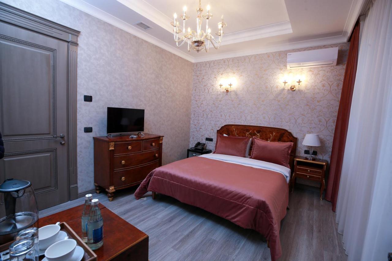 West Inn Hotel & Restaurant Nz Baku Bagian luar foto