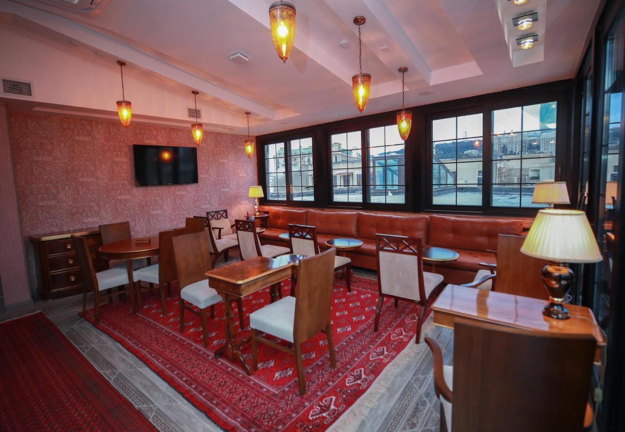 West Inn Hotel & Restaurant Nz Baku Bagian luar foto