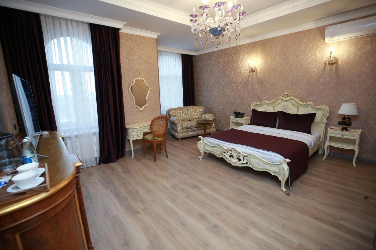 West Inn Hotel & Restaurant Nz Baku Bagian luar foto