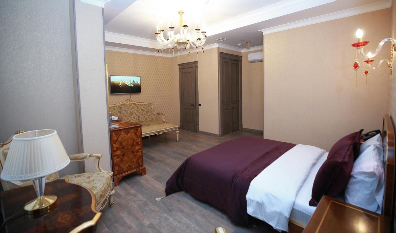 West Inn Hotel & Restaurant Nz Baku Bagian luar foto