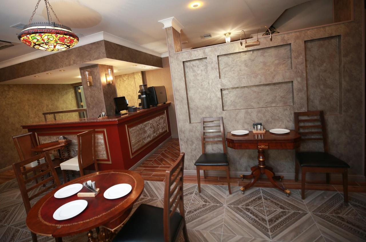 West Inn Hotel & Restaurant Nz Baku Bagian luar foto