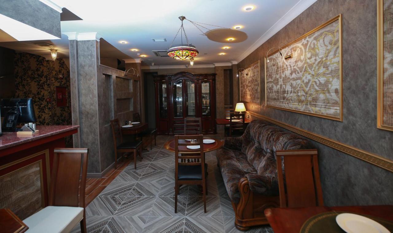 West Inn Hotel & Restaurant Nz Baku Bagian luar foto