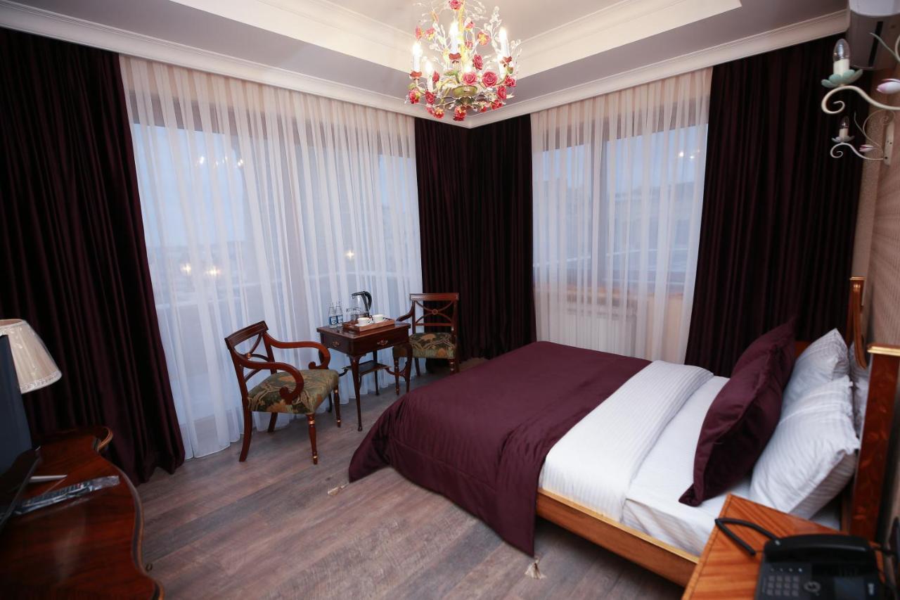 West Inn Hotel & Restaurant Nz Baku Bagian luar foto