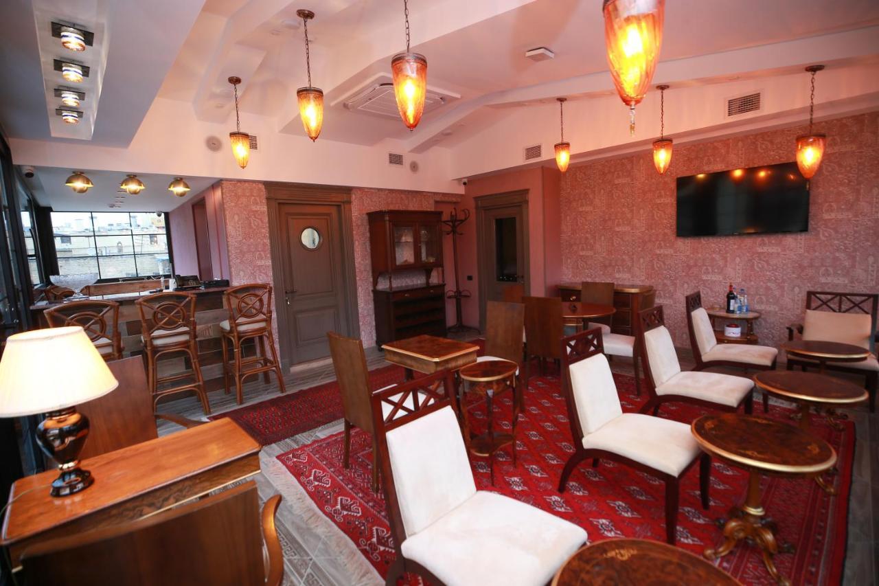 West Inn Hotel & Restaurant Nz Baku Bagian luar foto