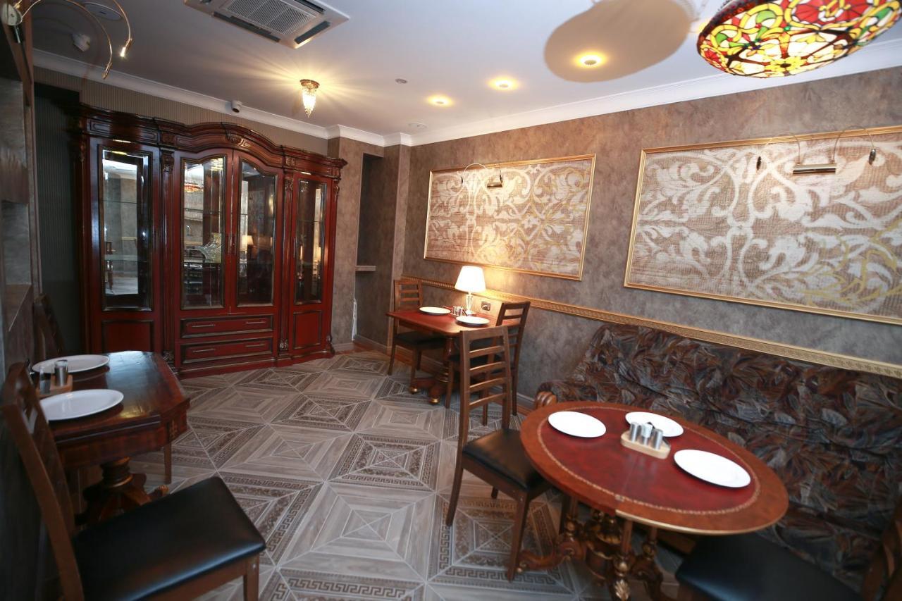 West Inn Hotel & Restaurant Nz Baku Bagian luar foto